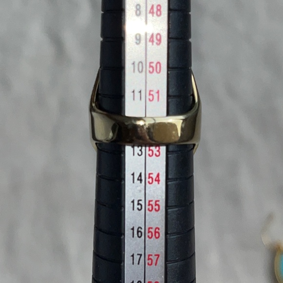 Gold-tone filigree ring, size 6.25 - Picture 7 of 7